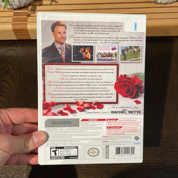 Wii Video Game TV Series Warner Bros Bachelor & Bachelorette - Picture 2 of 5